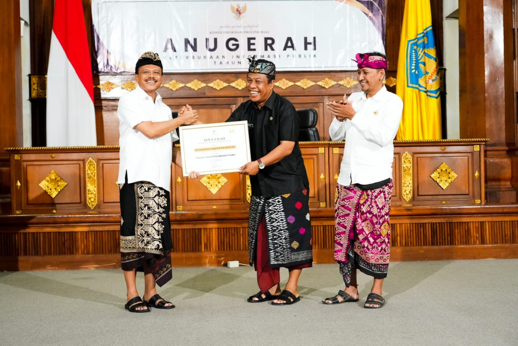 Dinas Komunikasi dan Informatika Kabupaten Badung raih Katagori Badan Publik Informatif terbaik pada Anugerah Keterbukaan Informasi Publik Tahun 2023